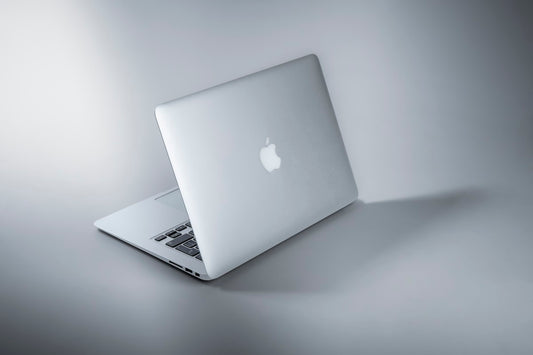 3-in-1 MagSafe charging dock transparent